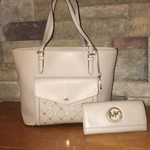 Michael Kors Purse and Matching Wallet